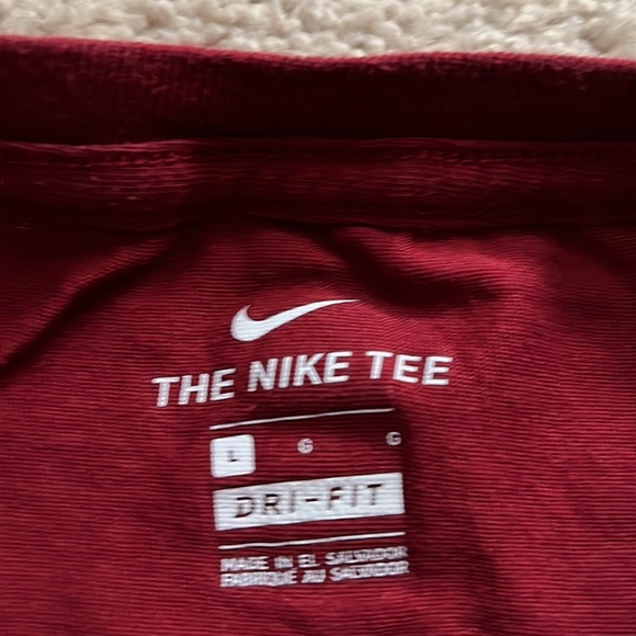 Boys Nike LeBron t-shirt - Picture 3 of 6